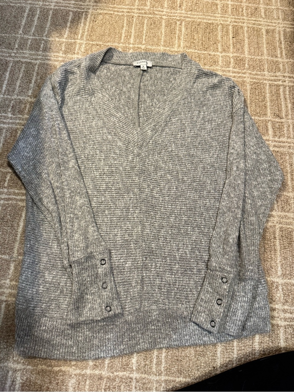 Evereve Womens Grey Sweater size M